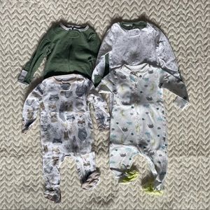 Baby boys pajamas (sleep and play), lot of 4